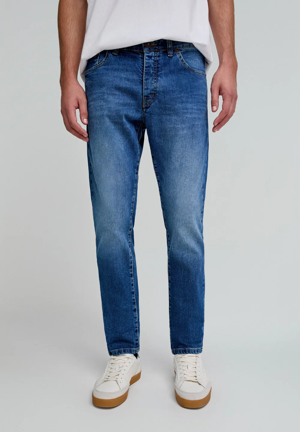 Jeans Básicos Slim Fit