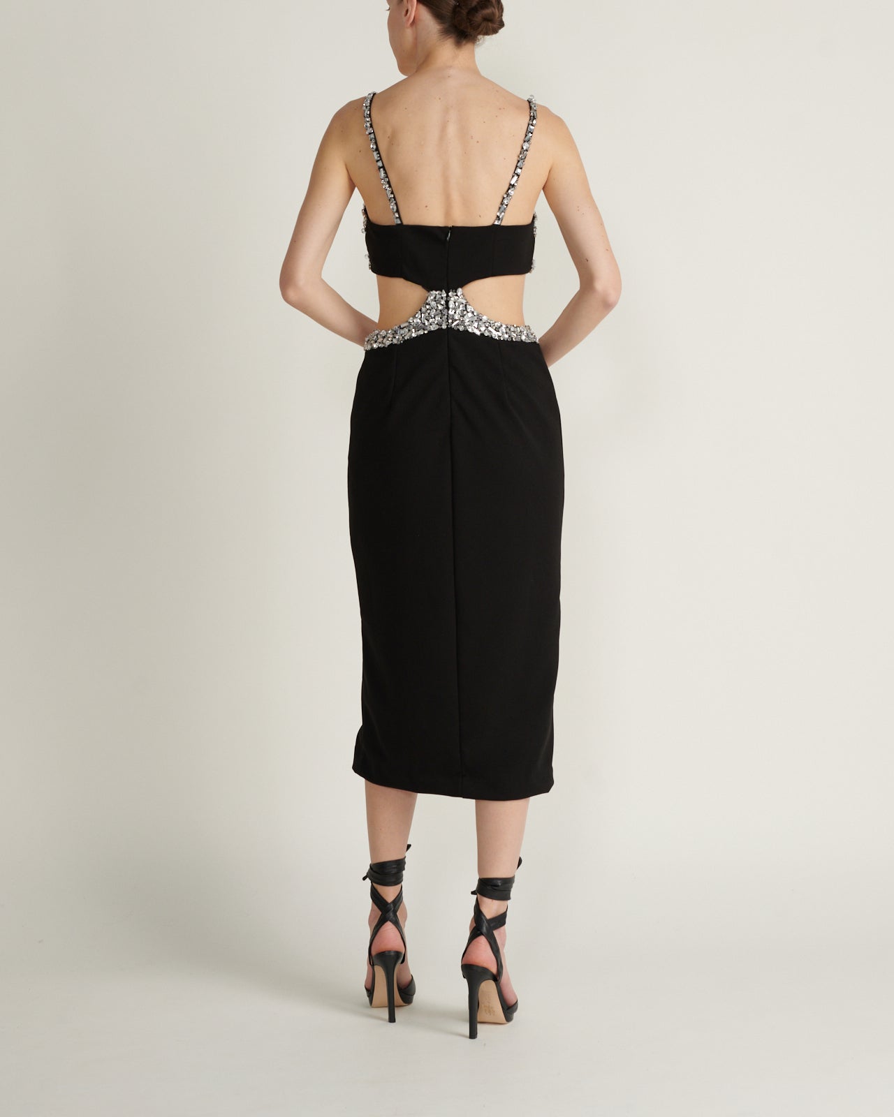 Vestido Midi Cut Out Negro